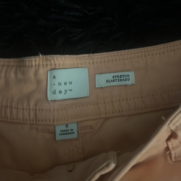 A new day shorts - Picture 3 of 5